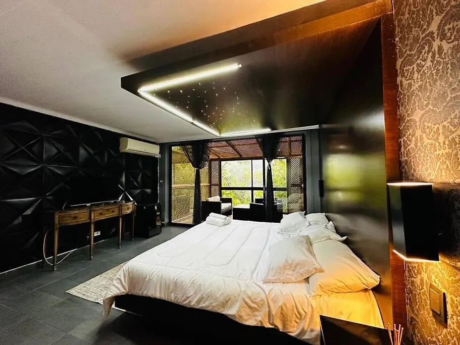 Casa Privada En El Poblado Despedidas De Soltero Fiesta Picsina Jacuzzi Medellin 0*,