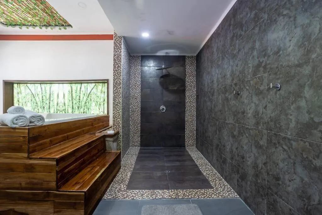 Casa Privada En El Poblado Despedidas De Soltero Fiesta Picsina Jacuzzi Medellin 0*,