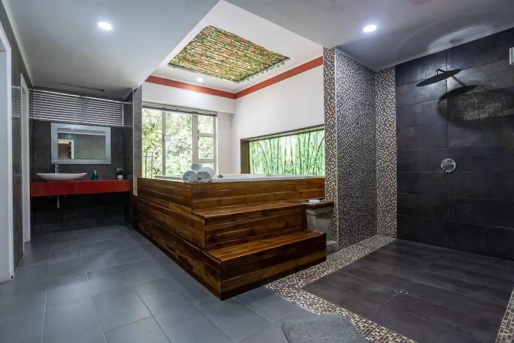 Casa Privada En El Poblado Despedidas De Soltero Fiesta Picsina Jacuzzi Medellin 0*,  Colombia