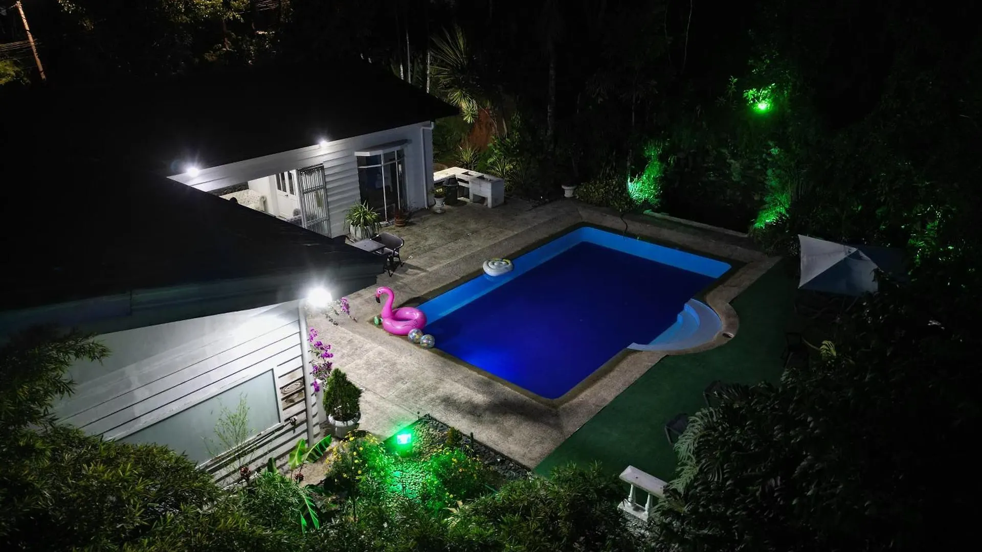 Casa Privada En El Poblado Despedidas De Soltero Fiesta Picsina Jacuzzi Medellin